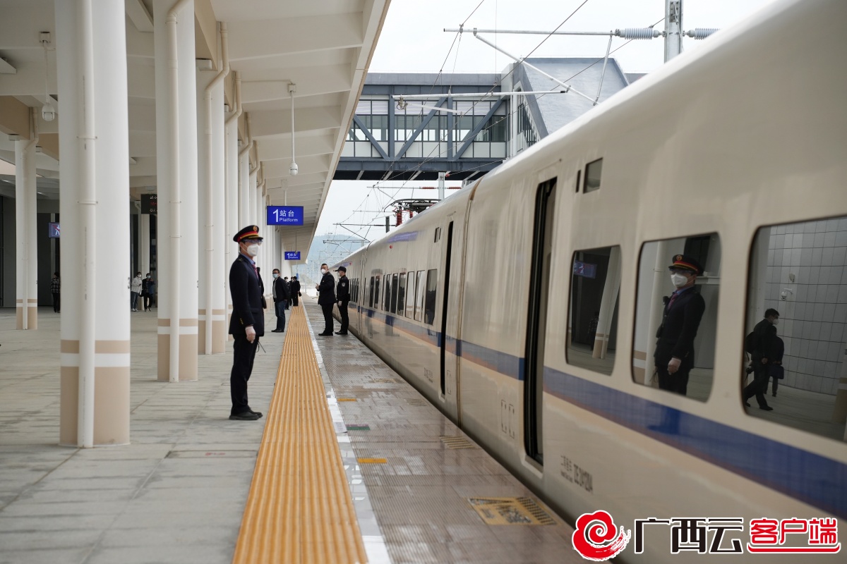 南凭高铁南崇段开通运营崇左正式进入高铁时代2