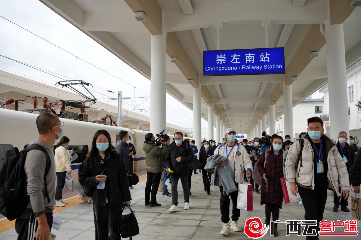 南凭高铁南崇段开通运营崇左正式进入高铁时代2