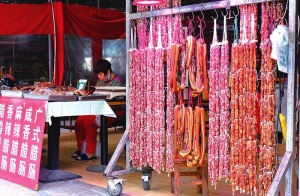 豬肉類商品熱銷 邕城多個市場豬肉需求增加(圖)