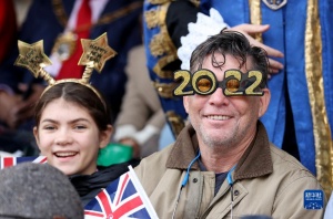 英国伦敦举行新年游行