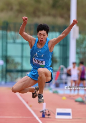 在这场以青春为主题的泳池较量中,盛子轩,马瑞麟等来自杭州的优秀小将