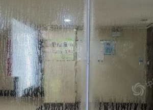 墙壁冒水！广西周末有大范围回南潮湿天气 东部南部等地或有浓雾