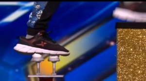 好牛！广西男子兰广平《英国达人秀》震撼全场