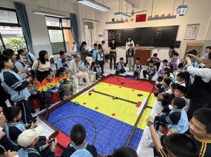 Ƽx LόeСW܇vģͱِ