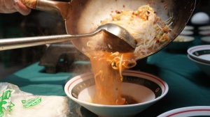 广西烟火·八桂粉事①｜南宁老友粉：人因此味“粉”邕州