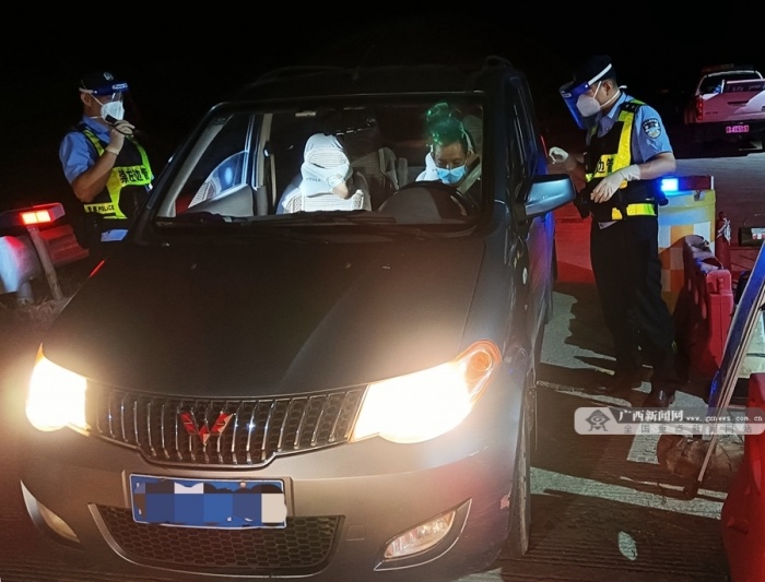 员 蔡铮 摄广西新闻网凭祥8月12日讯(通讯员蔡铮 黄纯一)守一城烟火