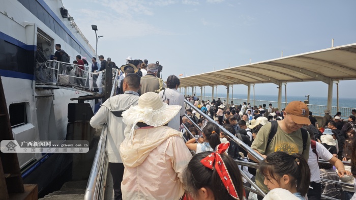 2��23�ս��c(di��n)�D