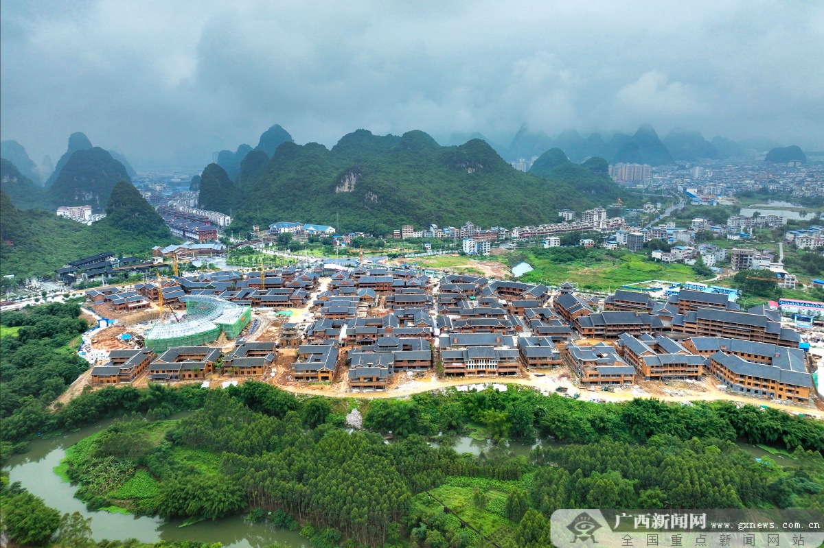 融水大苗山古城项目全部楼栋封顶