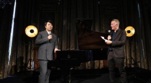 郎朗在巴黎发布新专辑《郎朗的迪士尼》