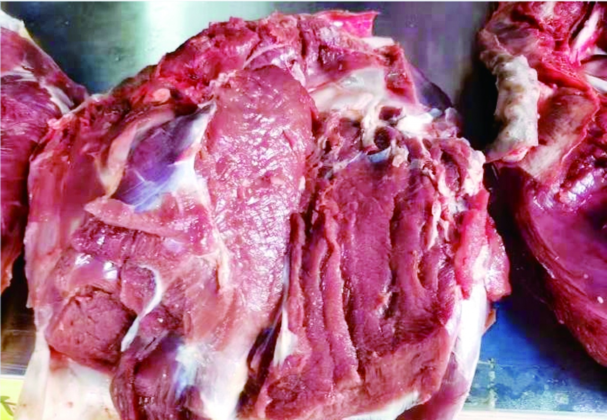 但需预订或赶早才能买到;还有鸵鸟主题餐厅,菜式丰富,价钱跟牛肉餐馆