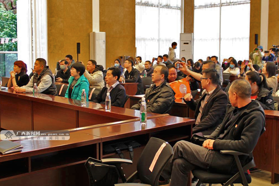 ��ʷ����߽����������£���ͼ��