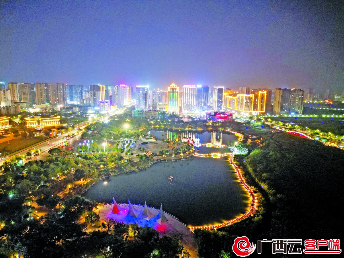组图华灯点亮防城港城市颜值