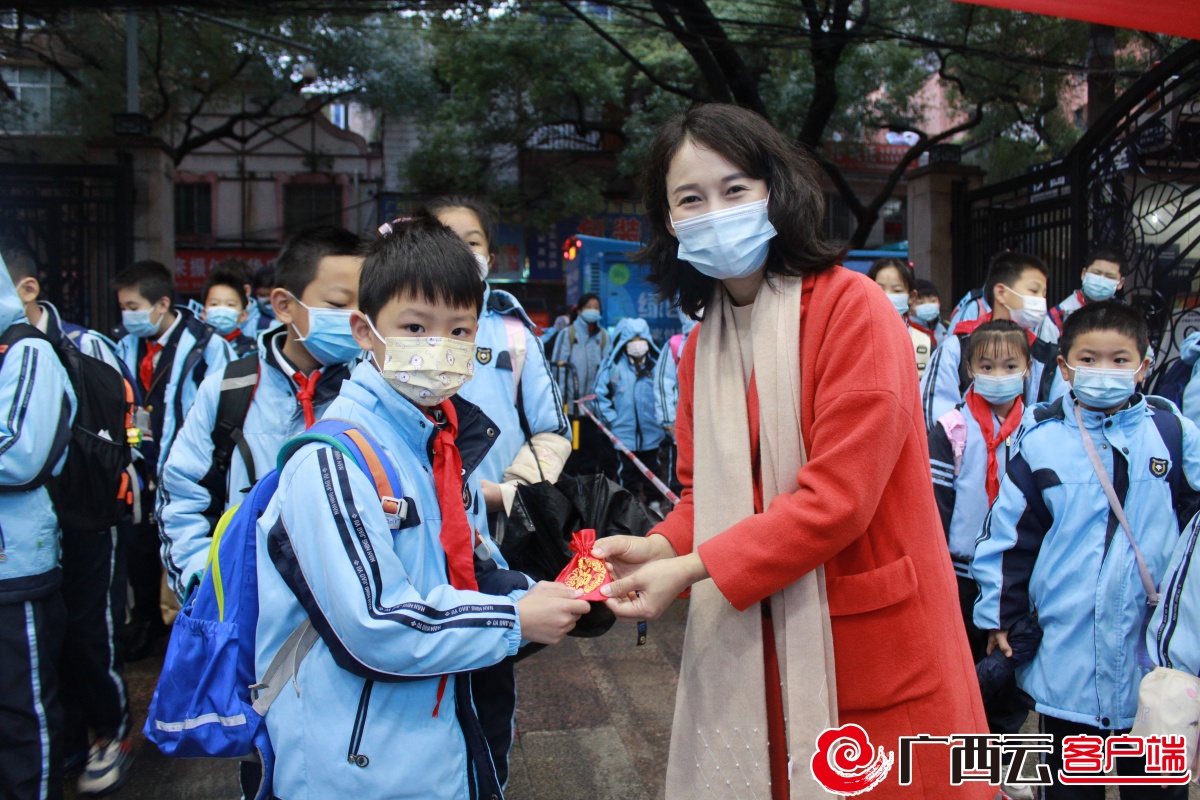 南宁市解放路小学图片