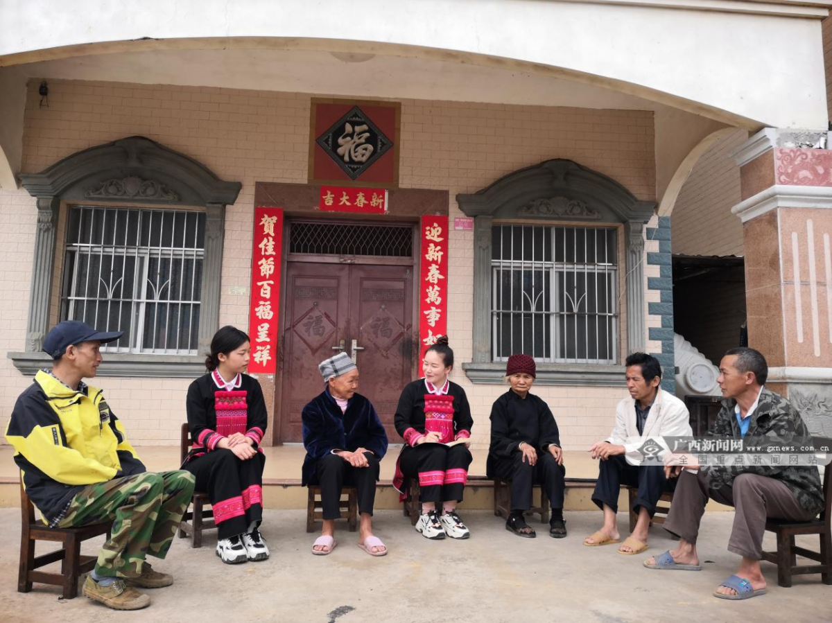 田林县潞城瑶族乡渭祥村:发挥人大代表联络站作用 架好服务群众"连