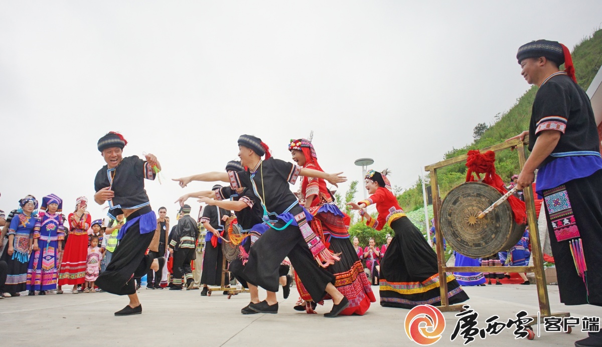 三月三 赶歌圩 碰彩蛋|手机广西网