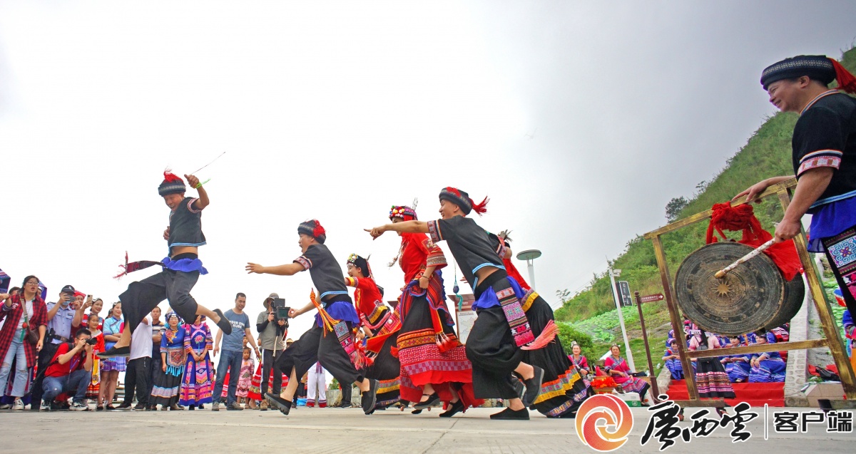 三月三 赶歌圩 碰彩蛋|手机广西网