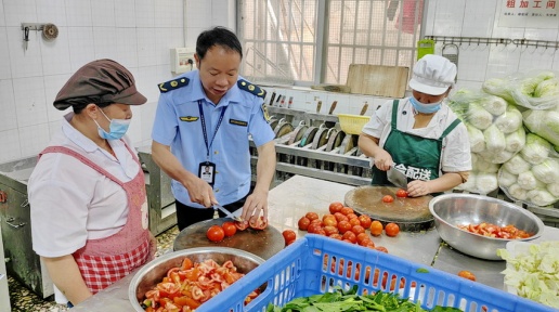 环江市场监管局开展高考前食品安全专项检查