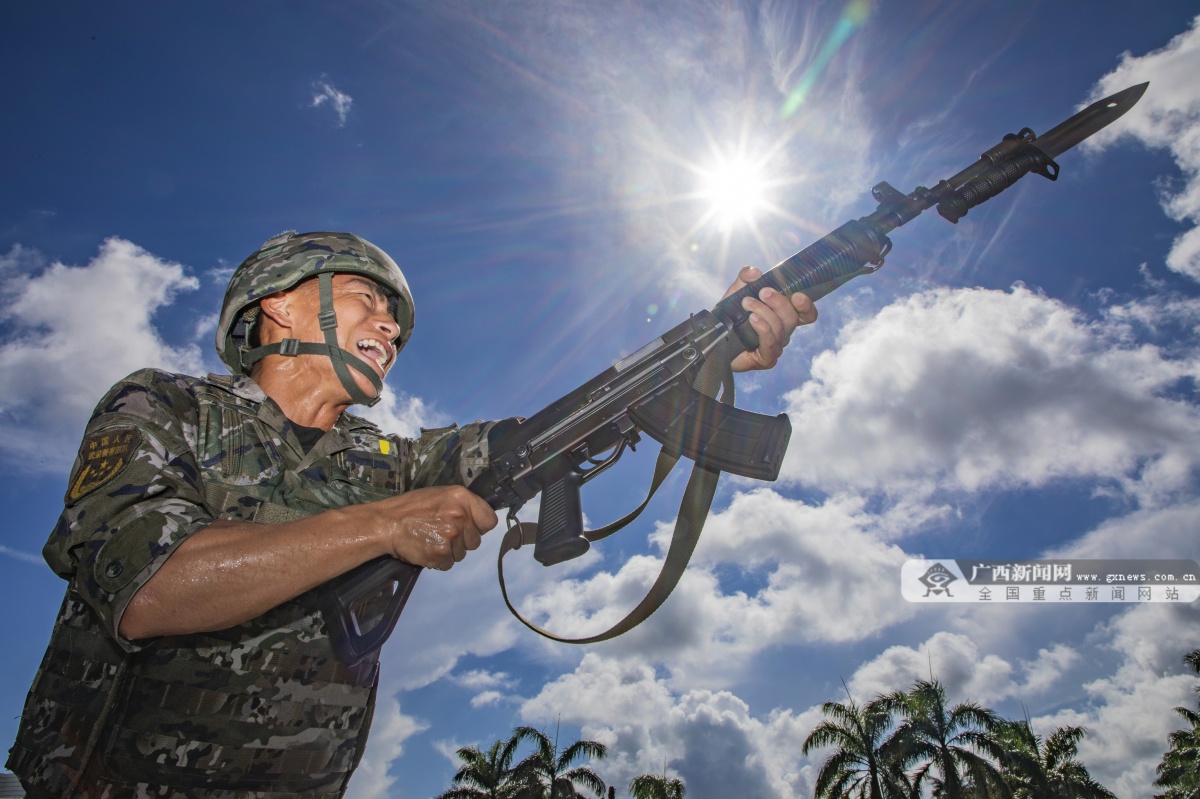 武警高清热血壁纸图片