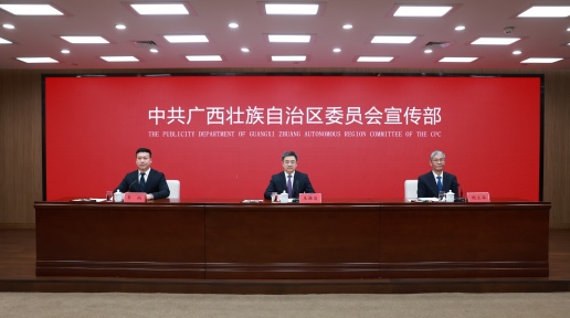 ���ٹ����ٸ۲�ҵ��Ⱥ  �����д��쾭�ø�������չ����ɫ���桱