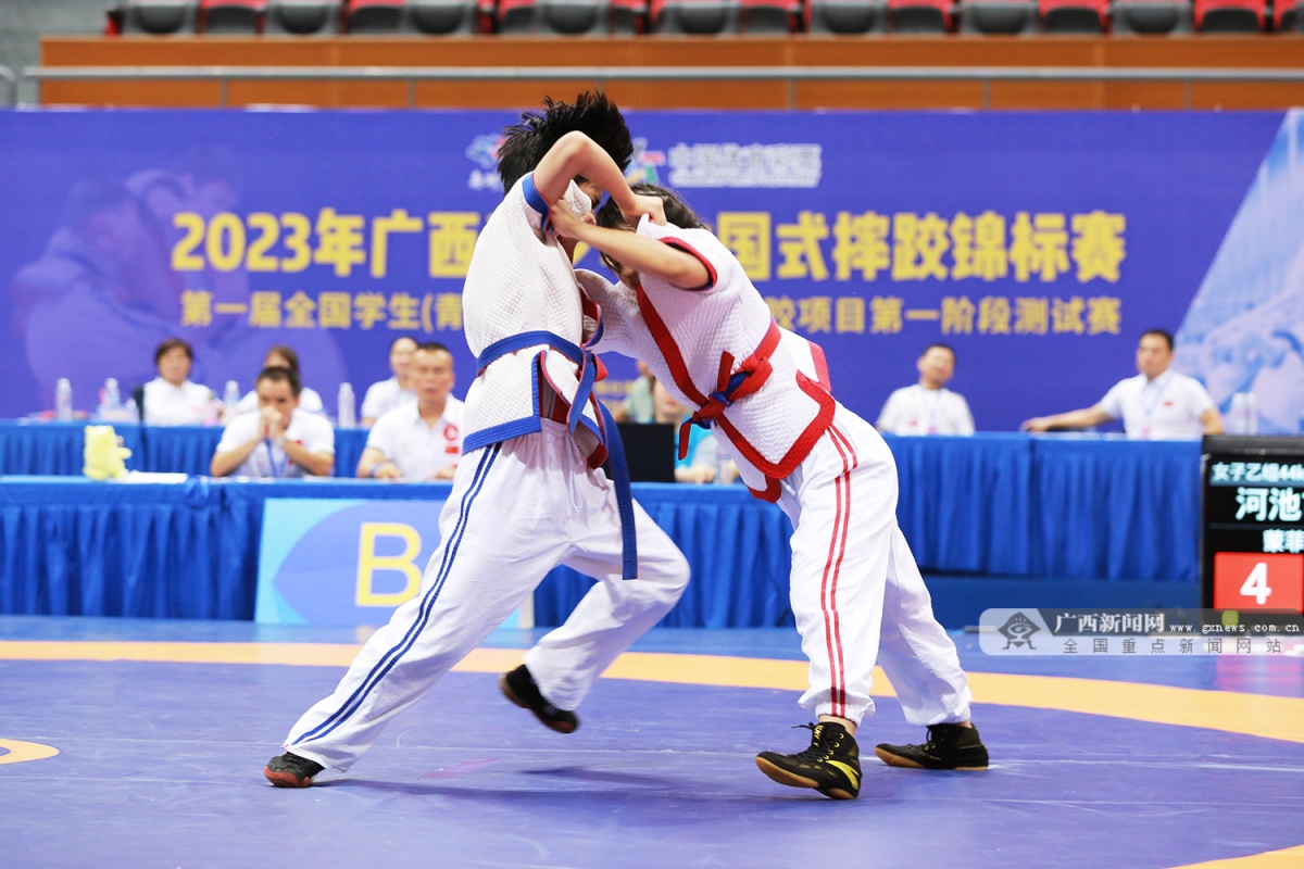 八百余摔跤少年红城聚首迎学青 完成自由跤,中式摔跤年度青少年锦标