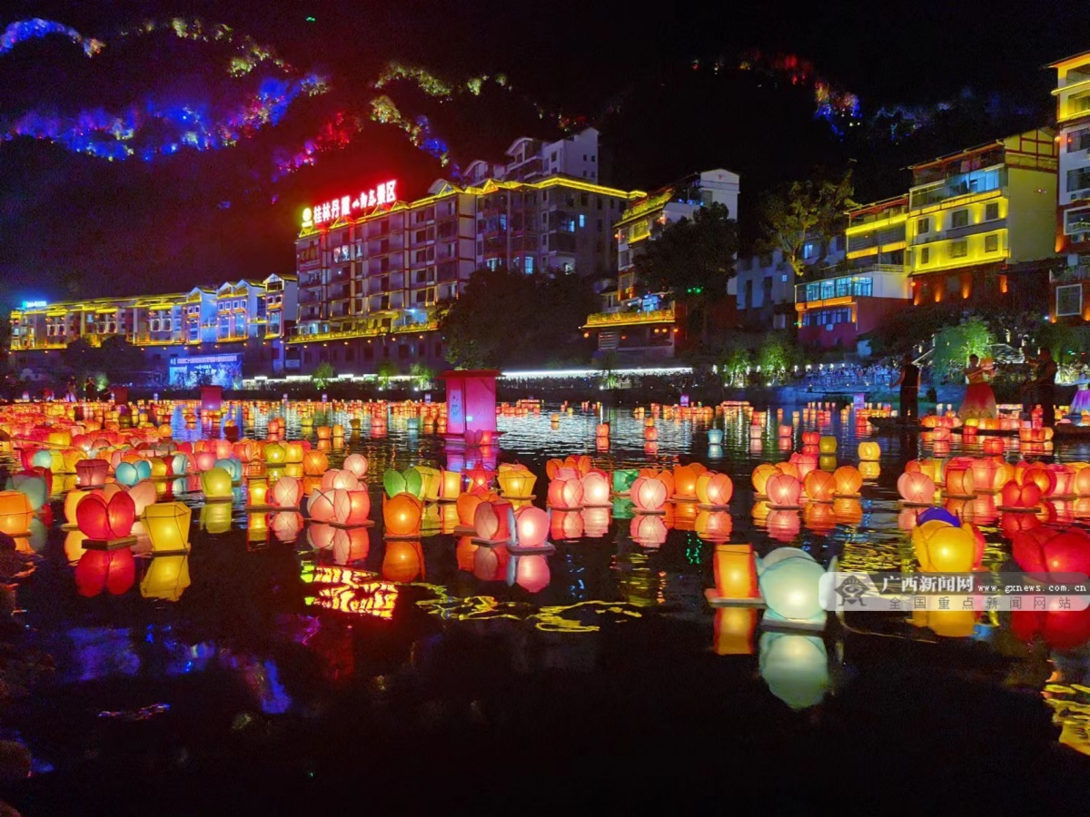 资源佳节到来喜迎八方宾客河灯万盏再现资江奇观