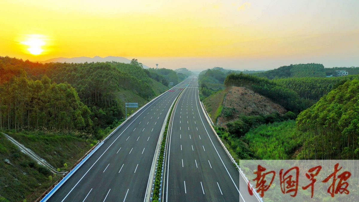 通车后,泉南高速(南宁市段)与广昆高速(横州段)的通行压力减小,南宁