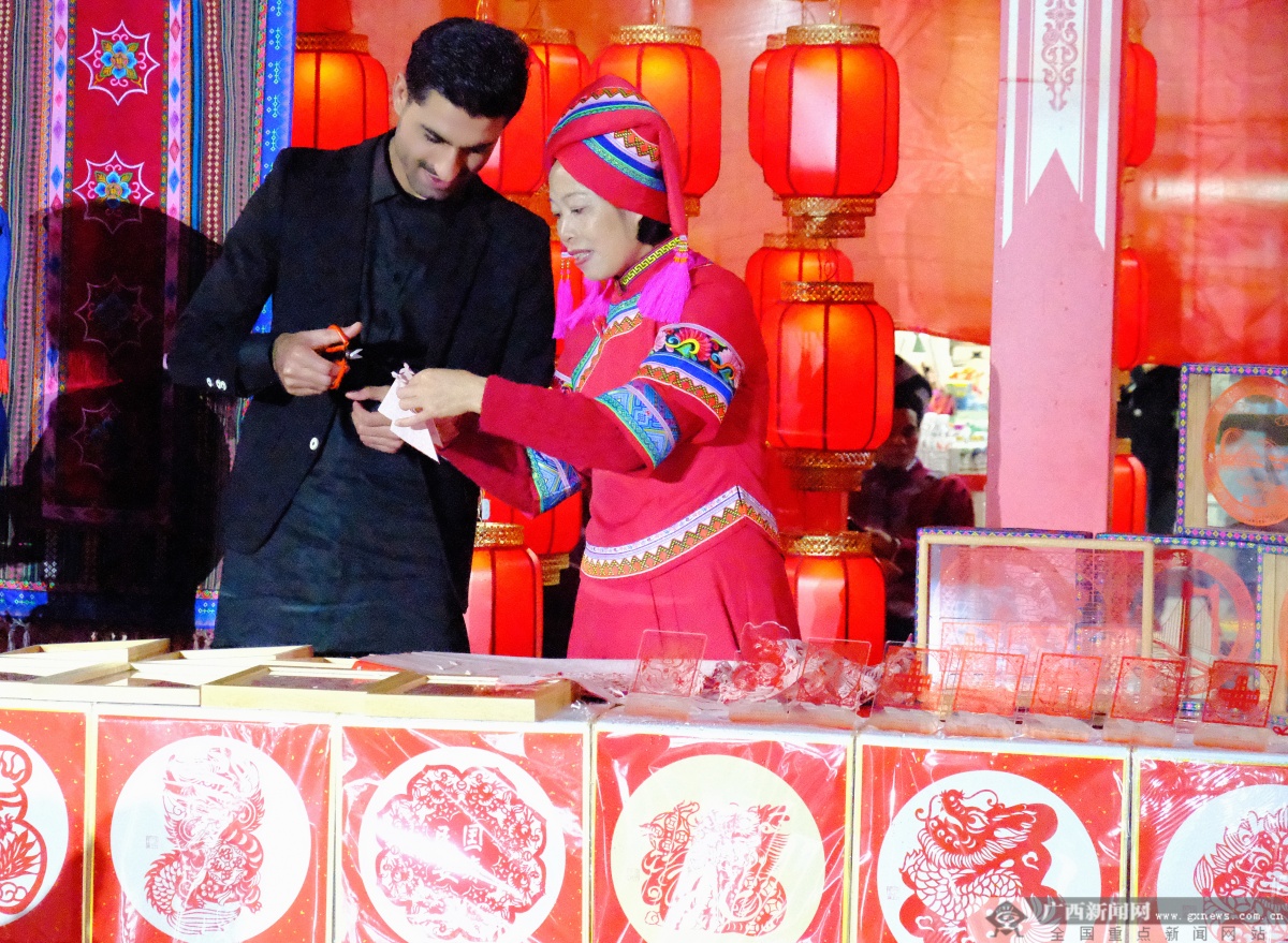 节目新年祝福 58a04e4360797403b6716cfd95cb5795_wm1eb6.jpg