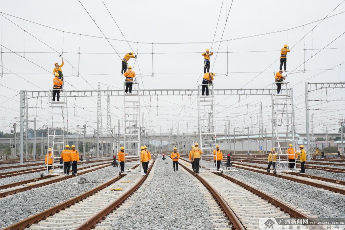 国铁南宁局完成110组动车组接触网大型检修|手机广西网