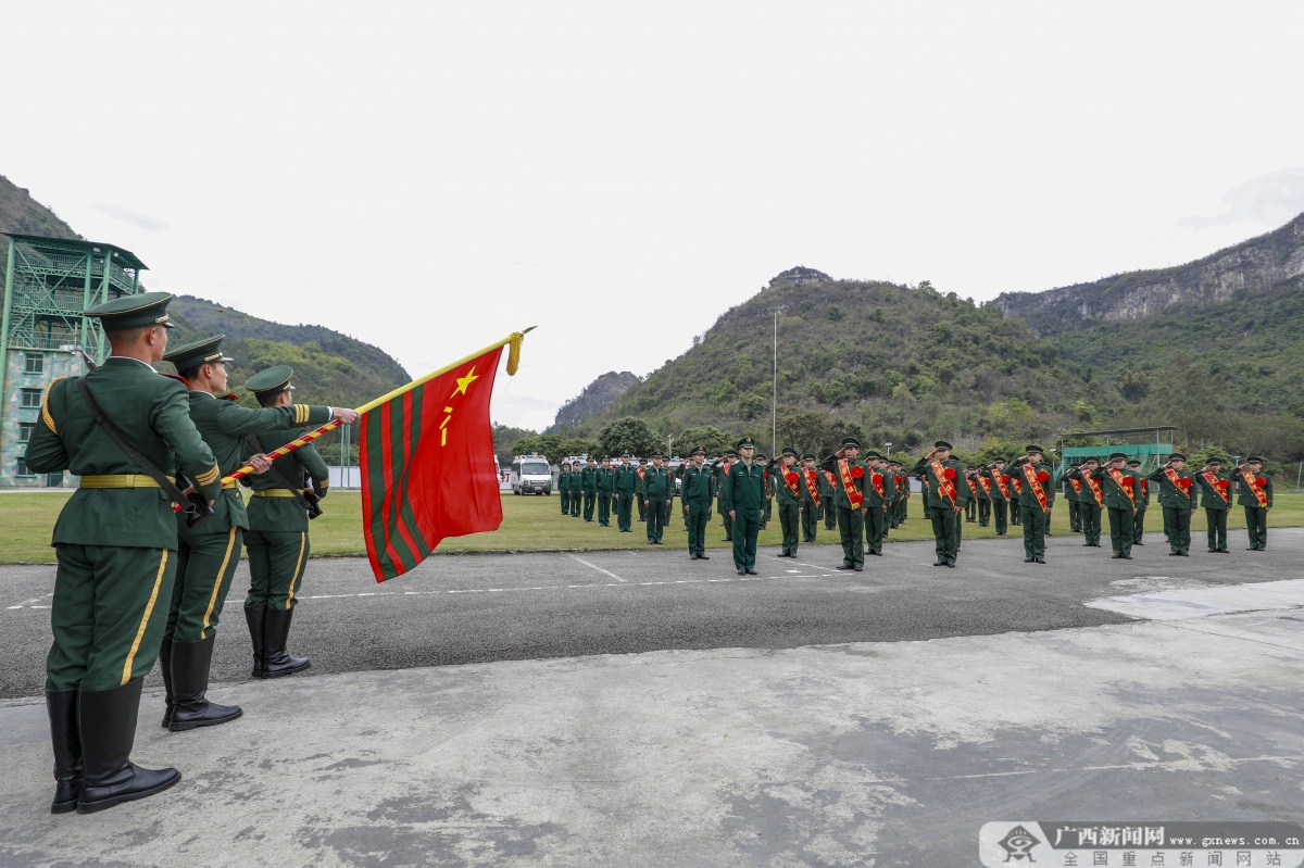 广西武警河池支队图片