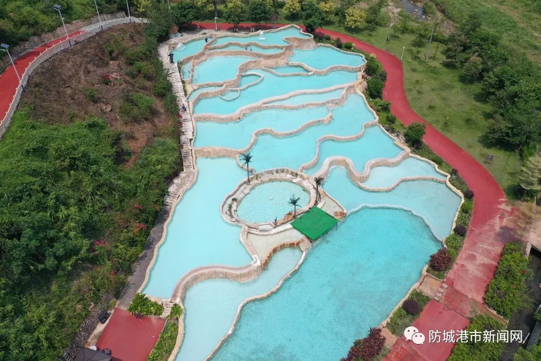 自然风光清秀宜人南山(资料图)野人谷漂流山高林密,峰奇石秀,峡谷纵横