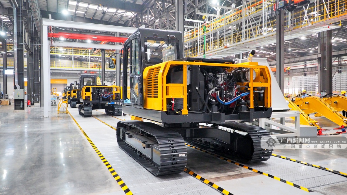 CAT®395挖掘机(图1)