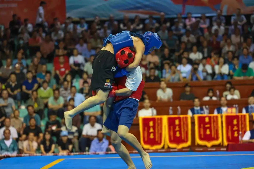 广西三月三各路武林高手齐聚武鸣武术散打擂台赛以武会友