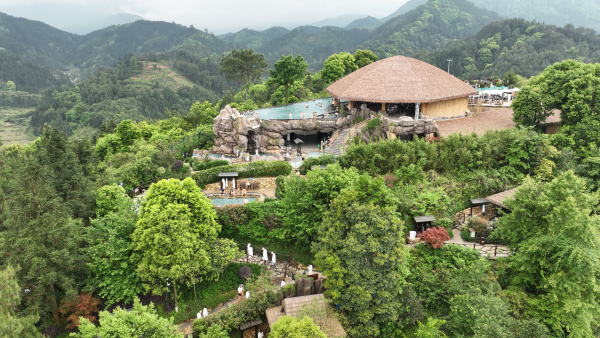 贺州:春日温泉人气旺-广西新闻网