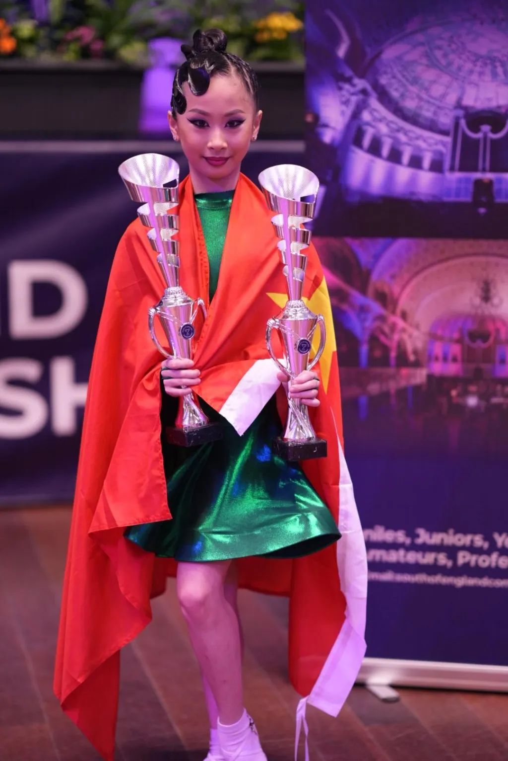 日,记者从平果市教育局获悉,视频中的女孩是平果市第一小学学生黄子悦