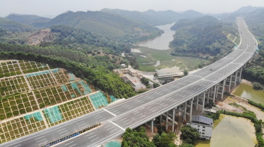 南玉珠高速玉横段建设收尾 预计6月建成通车