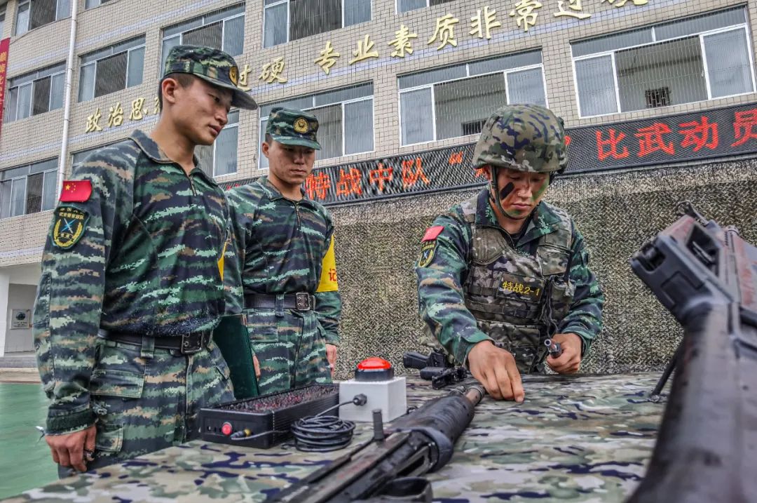 雷波县武警中队图片