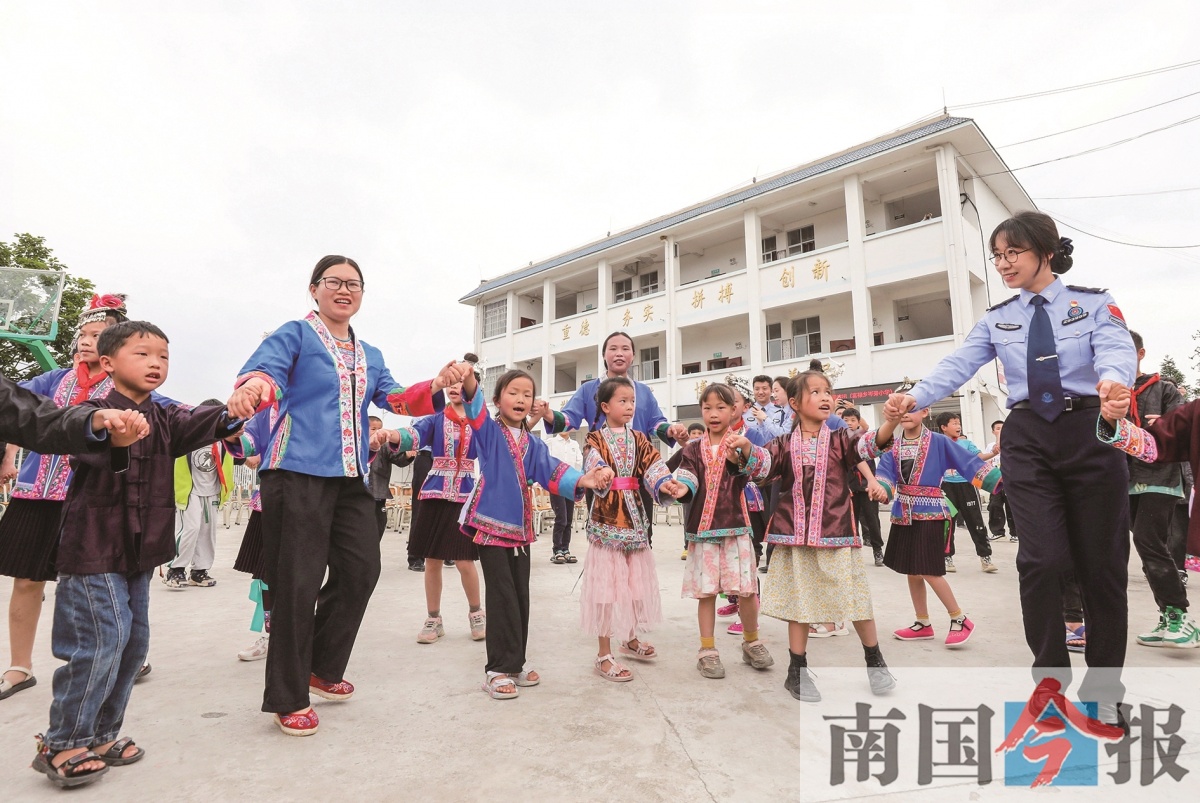 三江江川中学图片