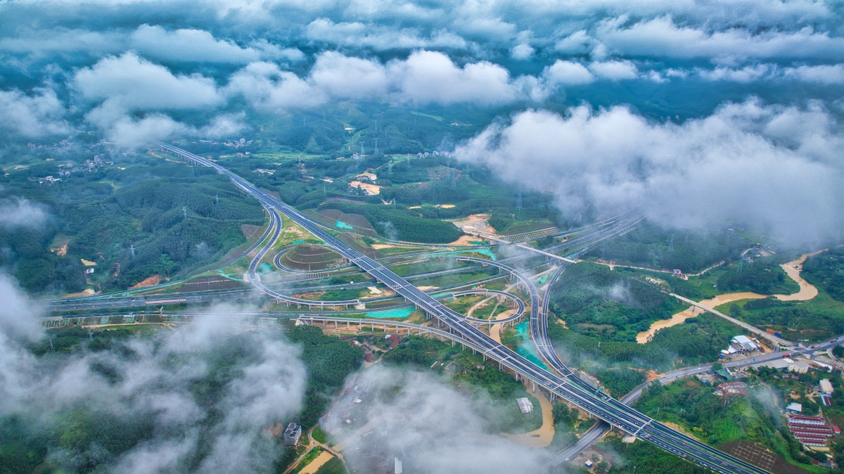 南湛高速公路图片