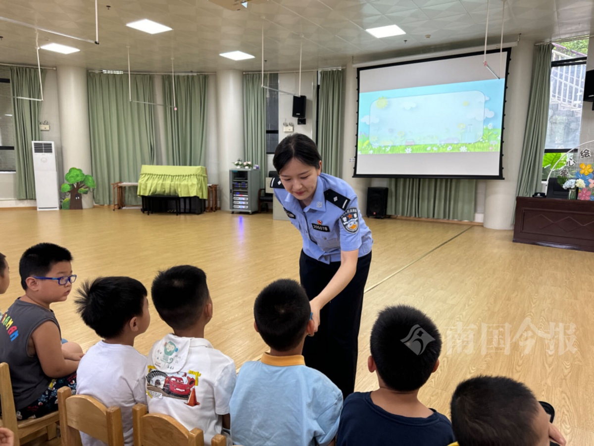 柳州警察学校图片