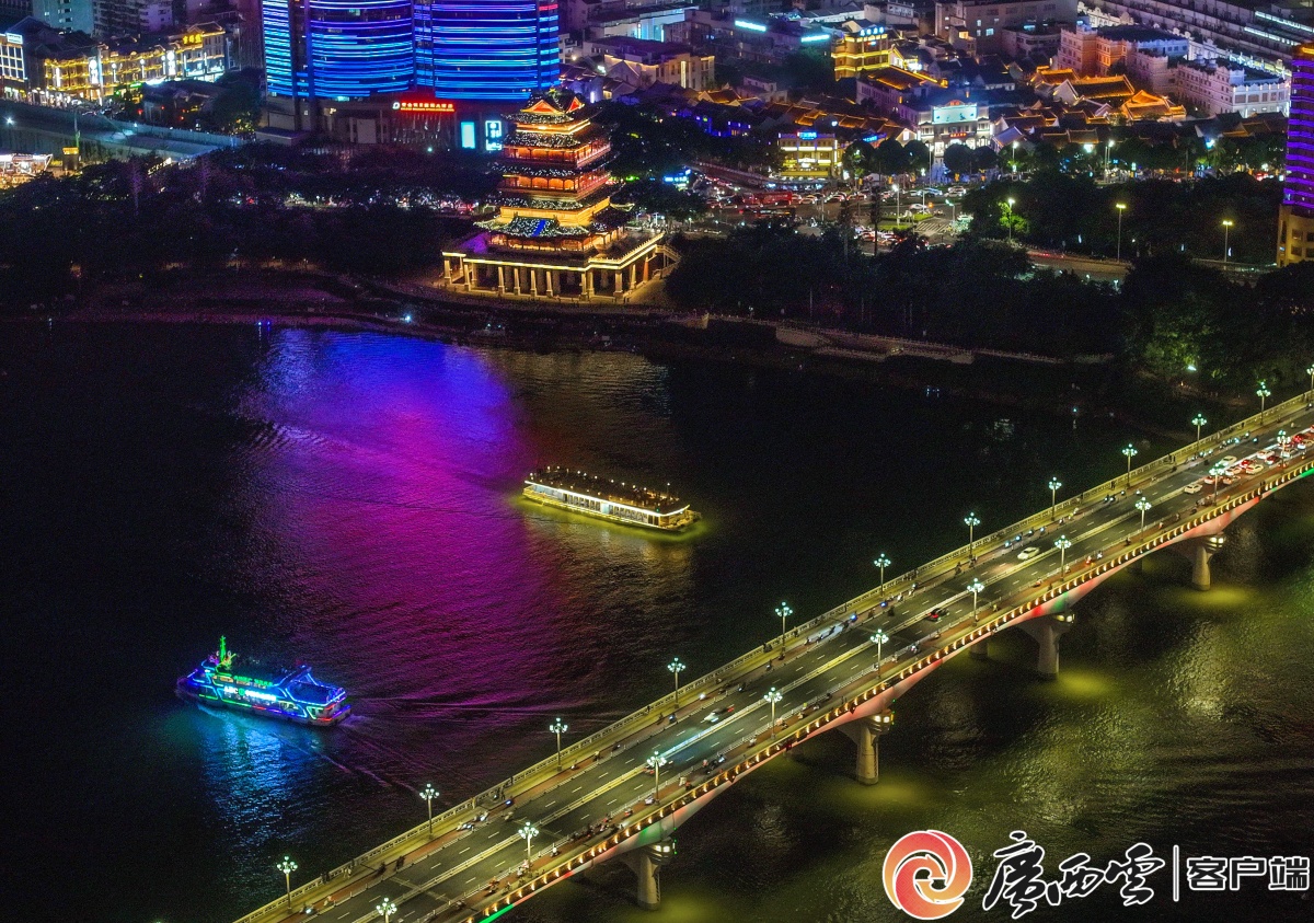 南宁邕江夏夜美