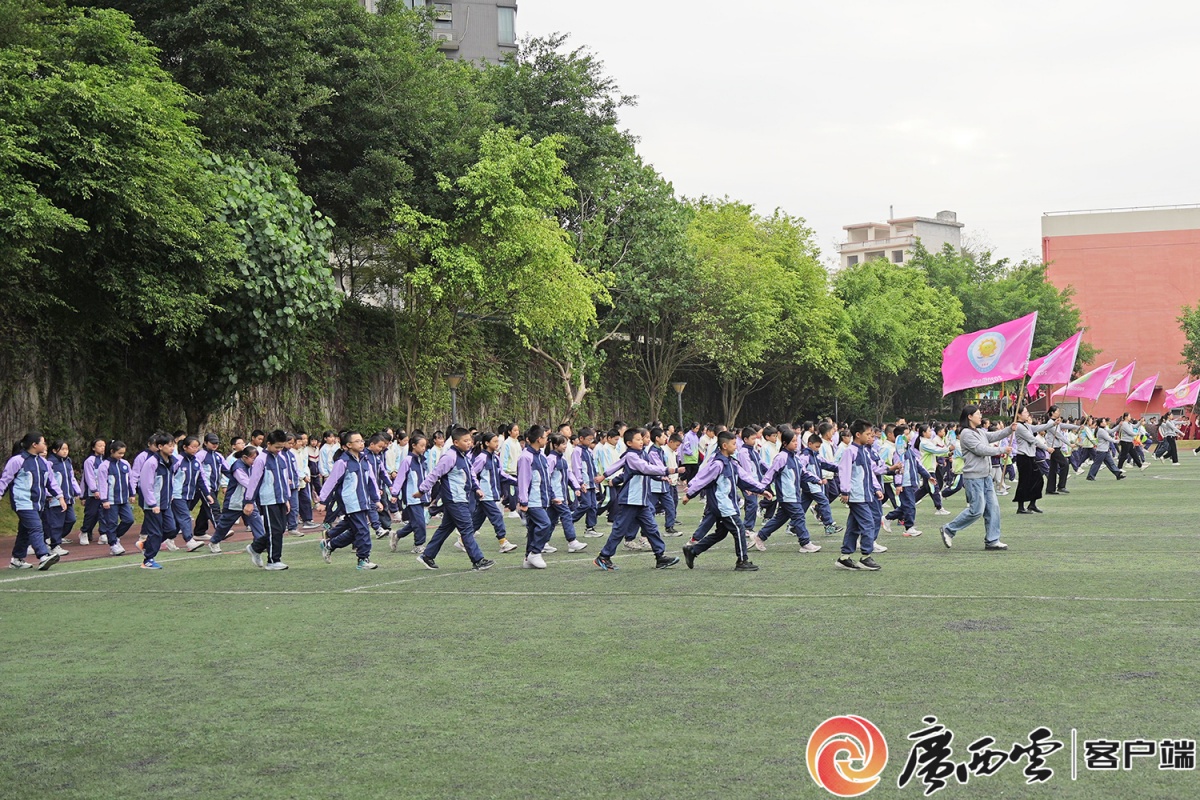 开云体育下载南宁市开启新一轮学生体态纠正工作 拟在兴宁区中小学校先试先行(图3)