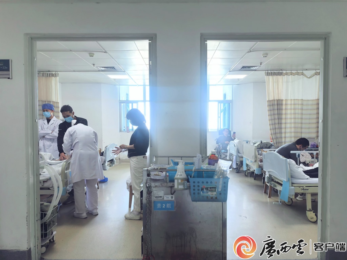 寻找新就业群体“最美的你”丨MK体育在一呼一吸间助患者康复(图2)