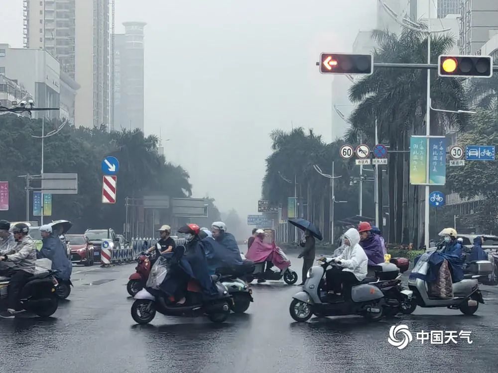 英雄圣歌手游