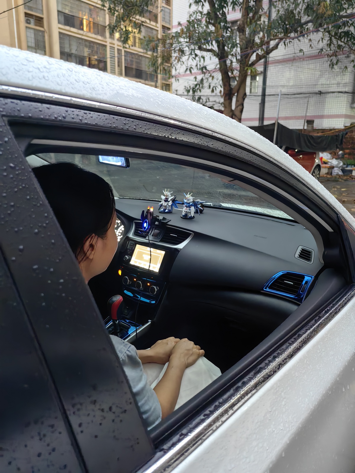 “五一”假期腿部肿胀？警惕“经济舱综合征”