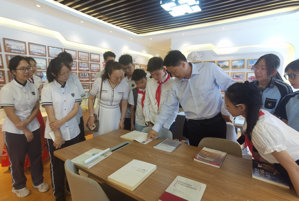 用好新科技，广西大学让马克思主义经典理论“活”起来