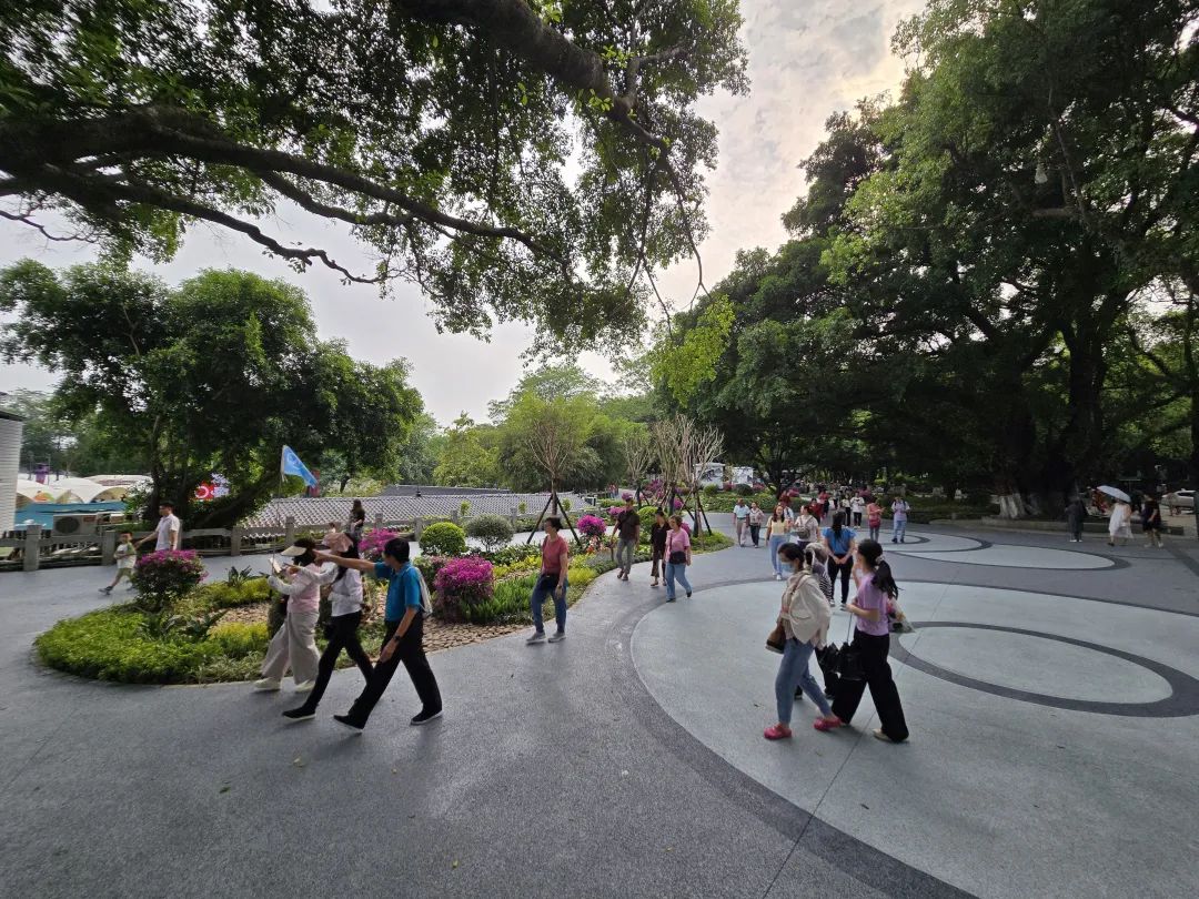 桂林最早的小游园焕新亮相休闲散步又多了一欧博体育平台个好去处(图3)