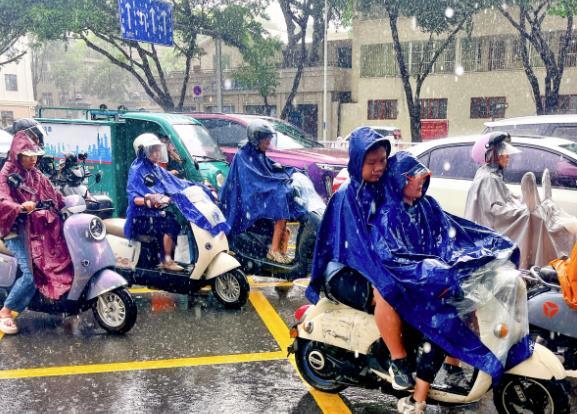 广西进入“龙舟水”降雨集中期，首场强降雨即将上线！