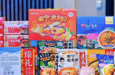 给力！南宁老友粉店开到了柬埔寨