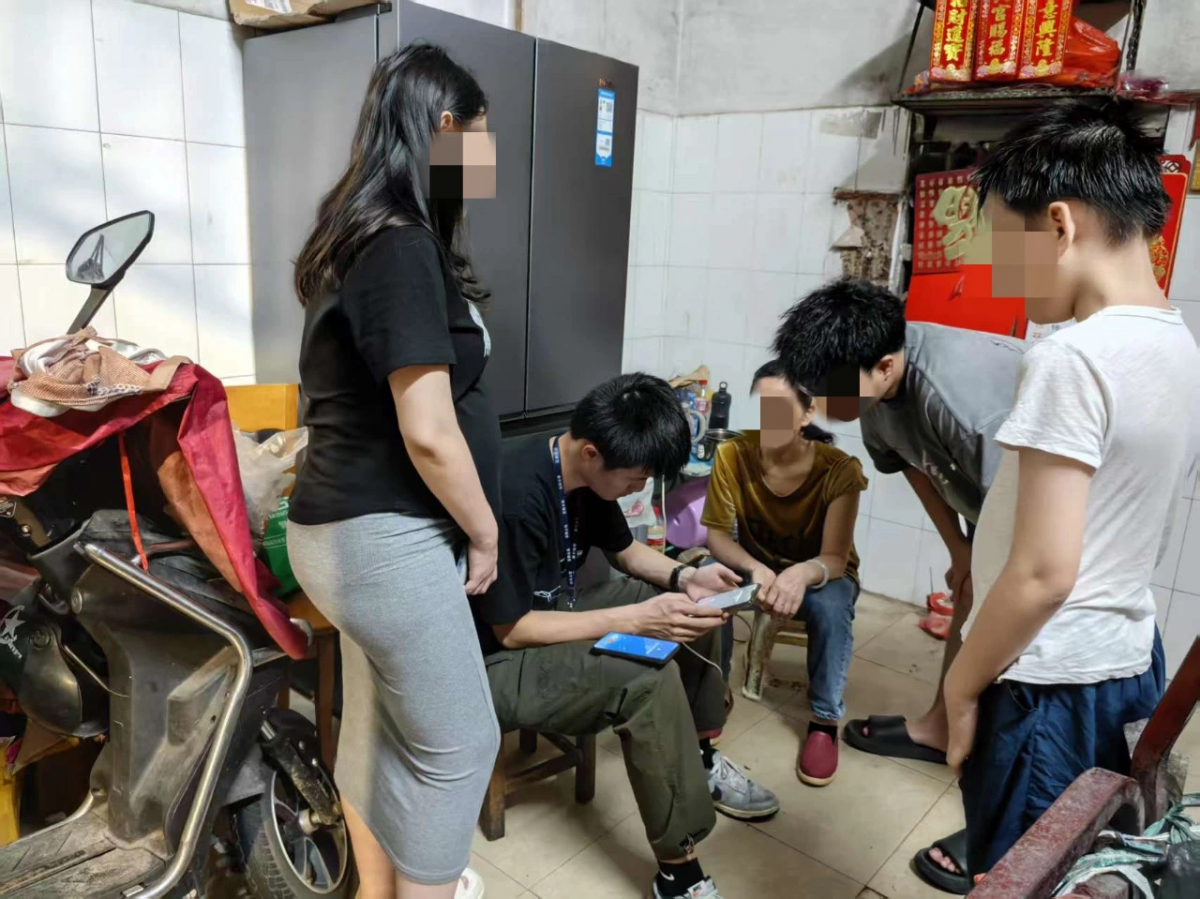 骗子冒充抖音客服来电，南宁女子差点被骗40多万元