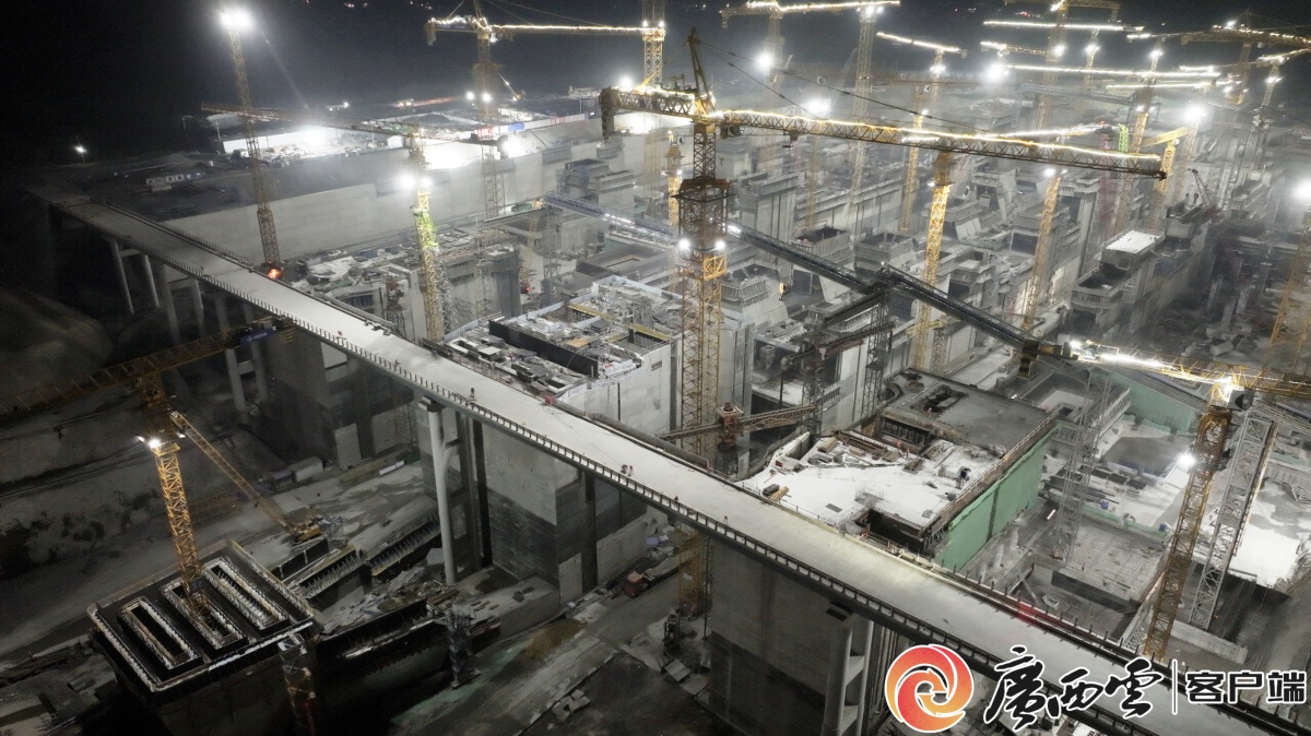 按下“快进键”广西重大项目建设跑出“加速度”(图1)